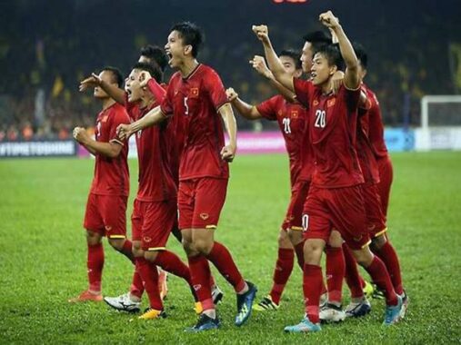 Tin thể thao 2/7: Tuyển Việt Nam có cửa thắng Oman và Trung Quốc
