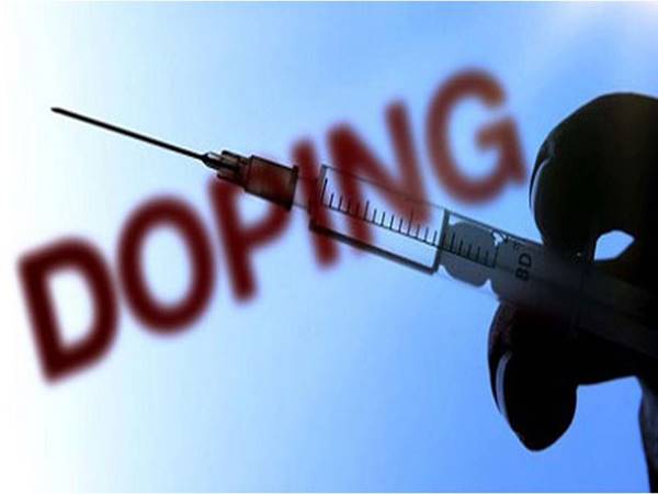 Quy định xử phạt của LĐBĐ FIFA đối với cầu thủ sử dụng Doping là gì