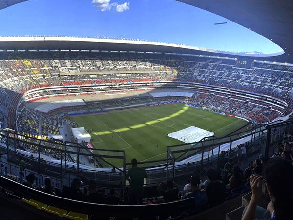 Thiết kế và kiến trúc của sân vận động Azteca