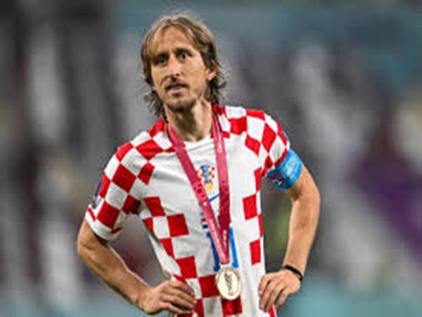 modric-mang-ao-so-may