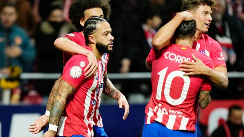 Atletico giành chiến thắng đậm, hướng đến trận derby Madrid