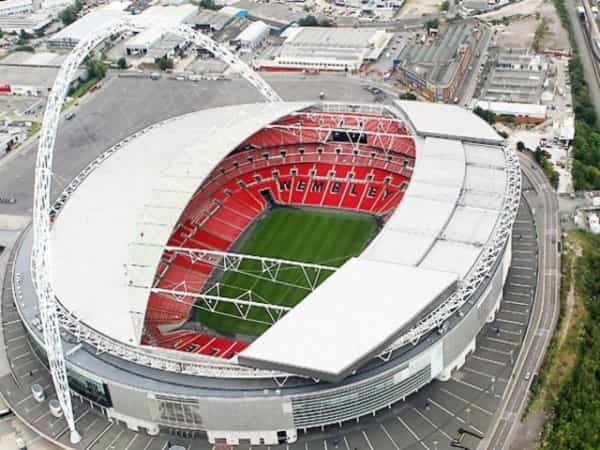 Sân Wembley của CLB nào? Biểu tượng xứ sở sương mù