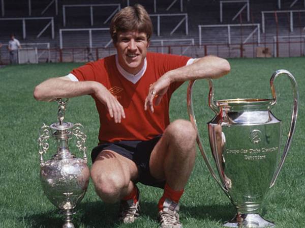 Hậu vệ của Liverpool