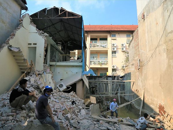 Nằm mơ thấy nhà sập là điềm gì, số mấy giải xui?