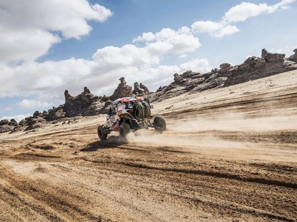 Đoạn đường đa địa hình - Đo lường giới hạn thể lực và kỹ thuật điều khiển